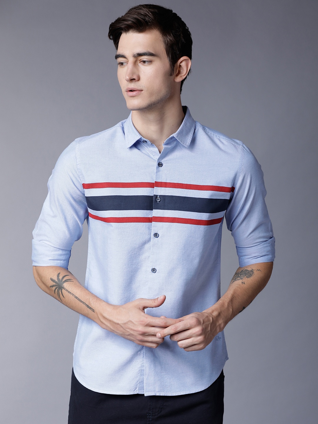 

LOCOMOTIVE Men Blue Slim Fit Striped Casual Shirt