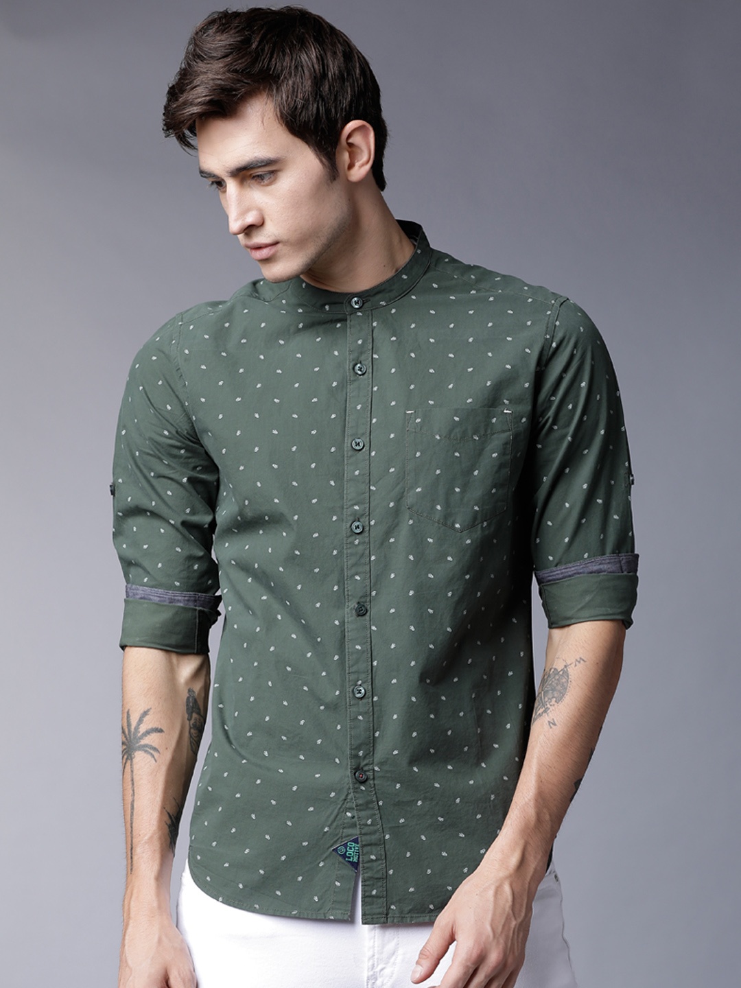 

LOCOMOTIVE Men Green Slim Fit Printed Casual Shirt