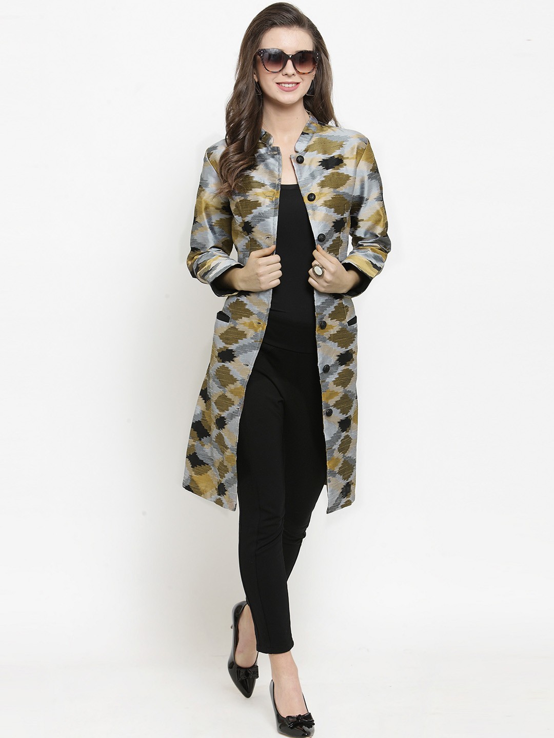 

Get Glamr Women Grey & Olive Green Printed Silk Straight Kurta