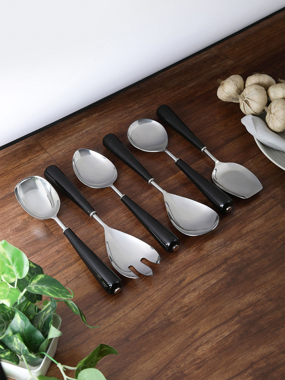 

VarEesha Black Set Of 6 Solid Stainless Steel Spoon Set