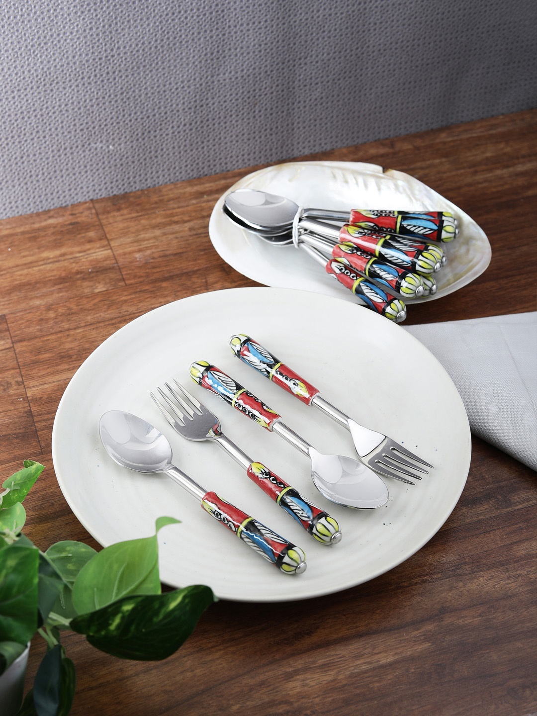 

VarEesha Multicoloured Printed Stainless Steel Tableware Set, Multi