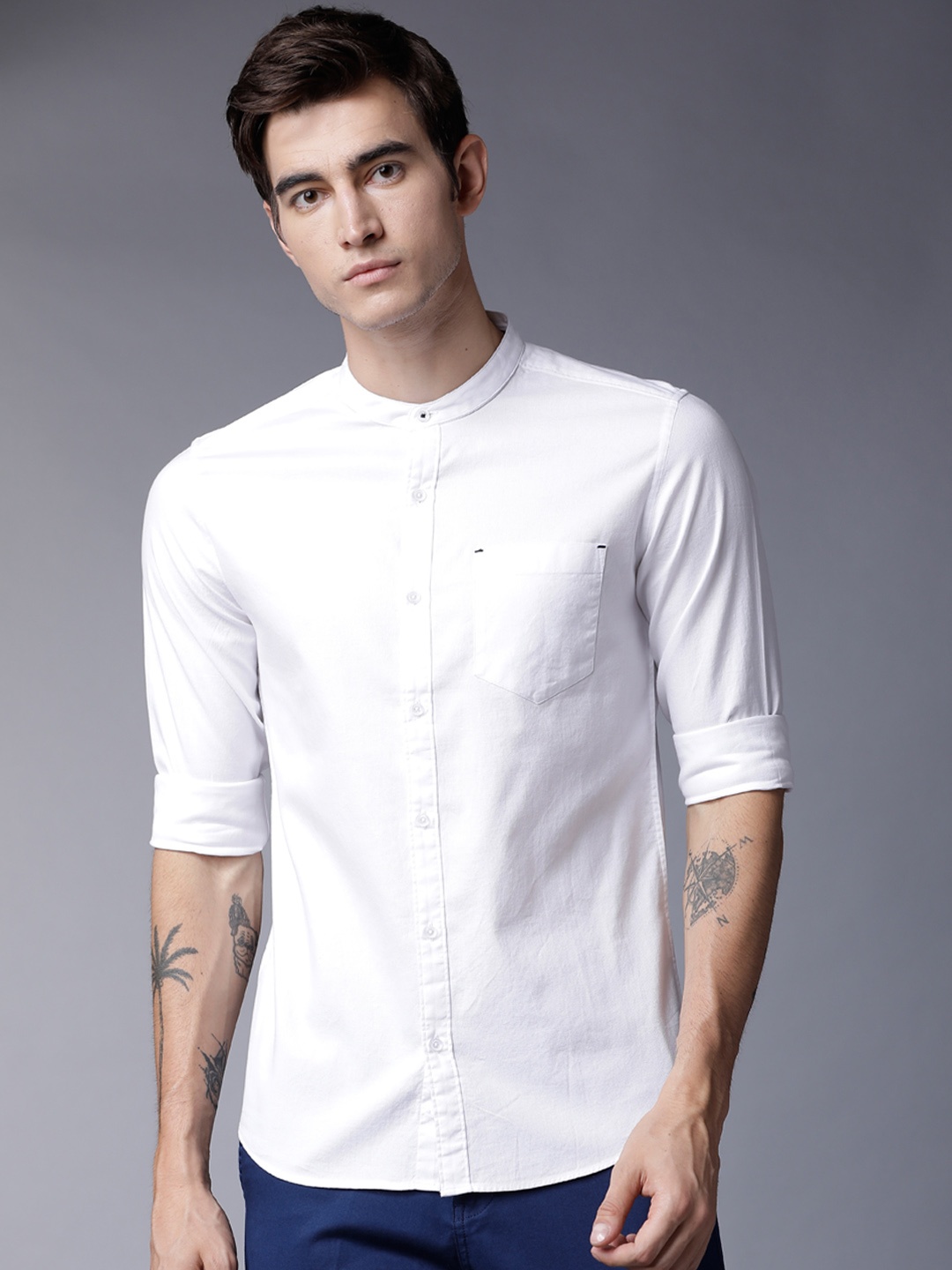 

Black coffee Men White Slim Fit Solid Casual Shirt