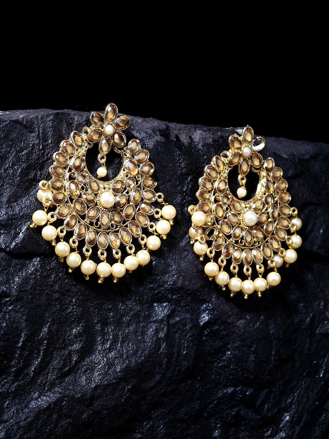 

Moedbuille Gold-Plated Handcrafted Kundan Studded Oval Drop Earrings