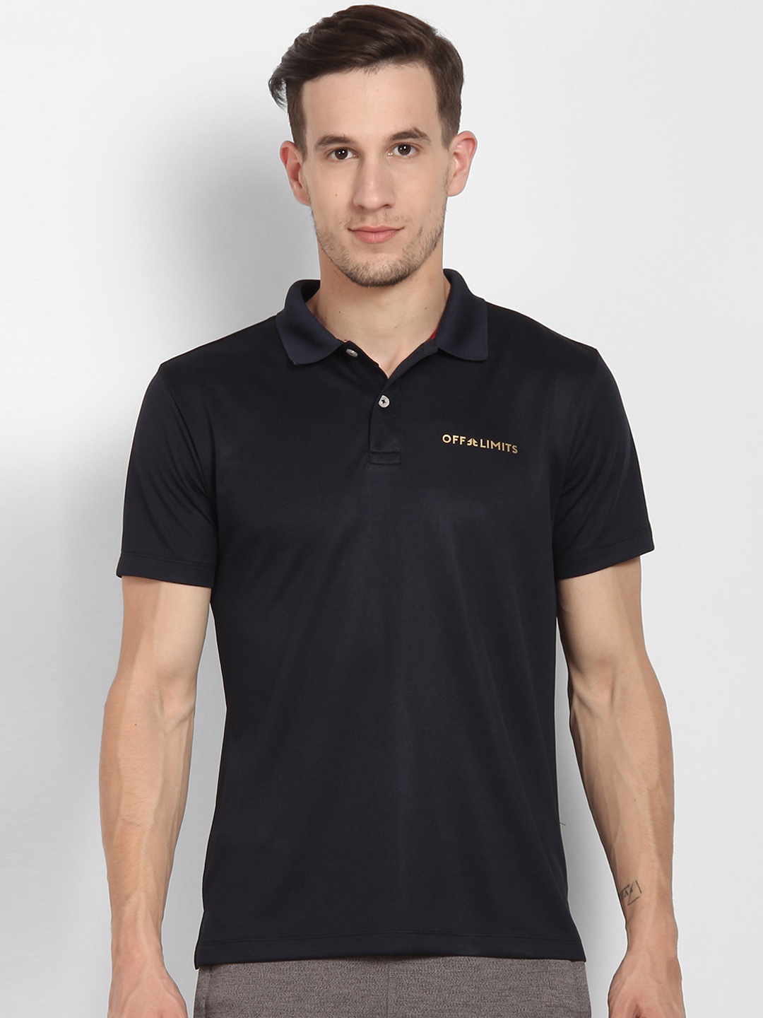 

OFF LIMITS Men Black Solid Polo Collar T-shirt