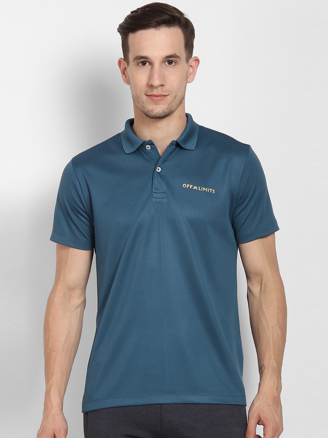 

OFF LIMITS Men Blue Solid Polo Collar T-shirt