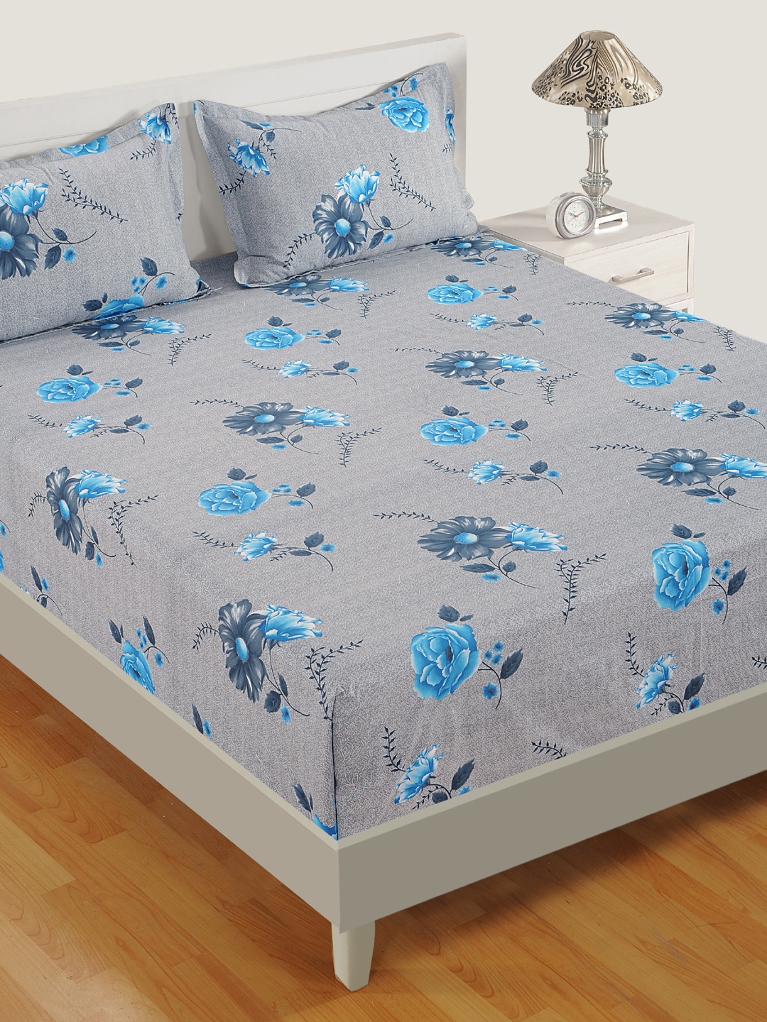 

SWAYAM Grey & Blue Floral 180 TC Cotton 1 Extra Large Bedsheet with 2 Pillow Covers