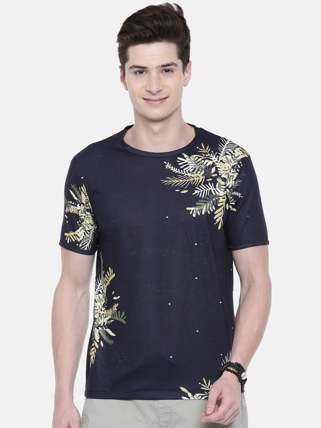 

Breakbounce Men Navy Blue Printed Round Neck T-shirt