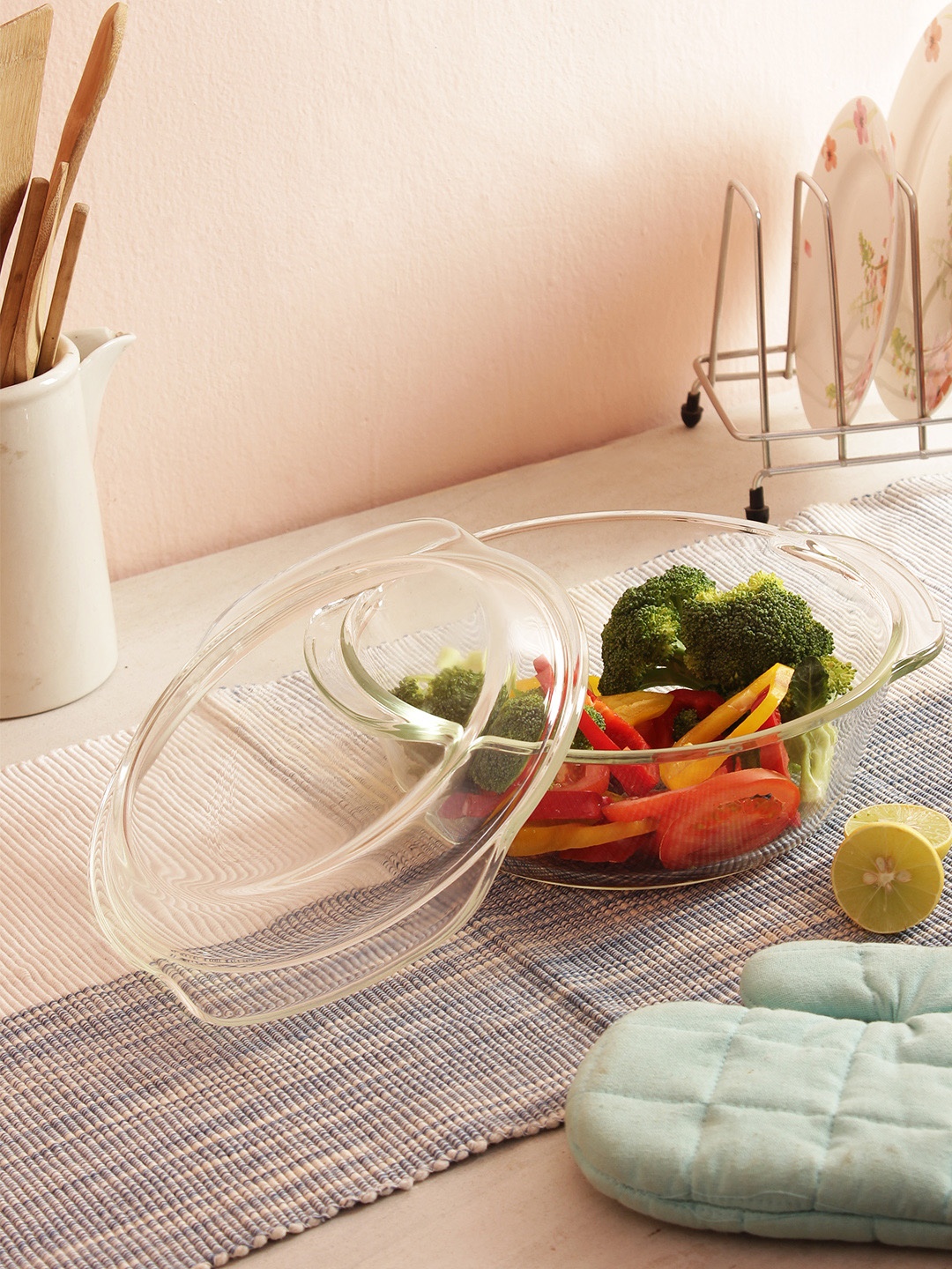 

Femora Borosilicate Glass Casserole with Lid, Transparent