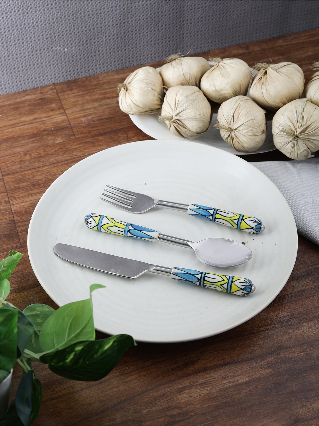 

VarEesha Black Set Of 3 Printed Stainless Steel Hand-Painted Spoon Set, Blue