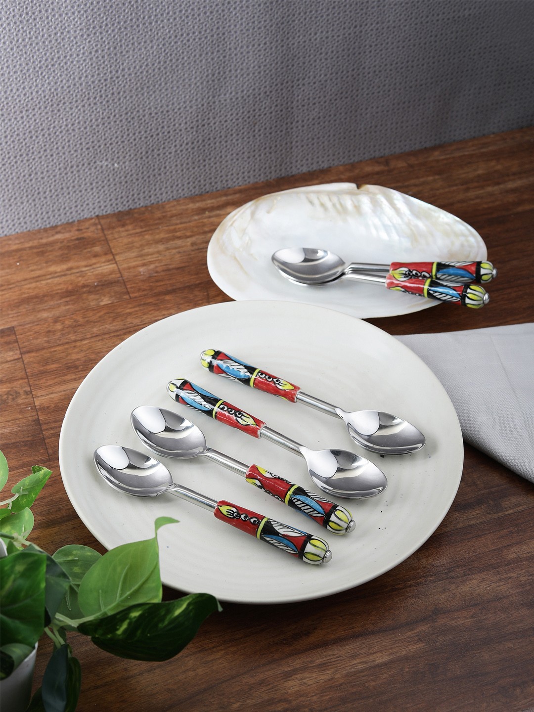 

VarEesha Multicoloured Printed Stainless Steel Set of 6 Spoons, Multi