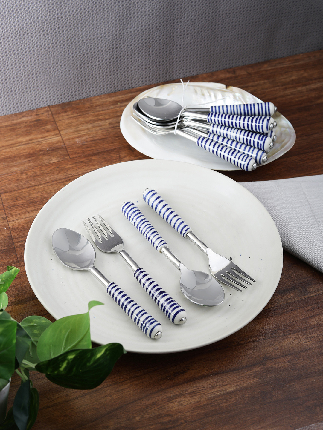 

VarEesha Blue Set Of 12 Printed Stainless Steel Spoon