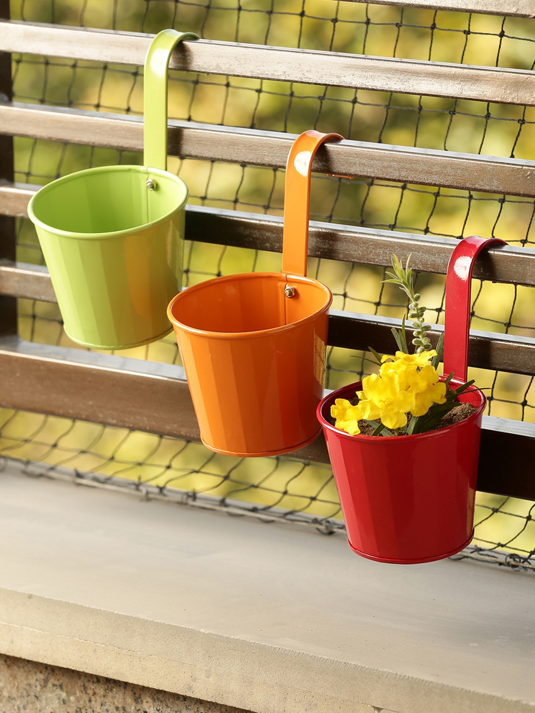 

ExclusiveLane Set of 3 Tiny Triplets Handpainted Railing & Table Planters Pot, Multi
