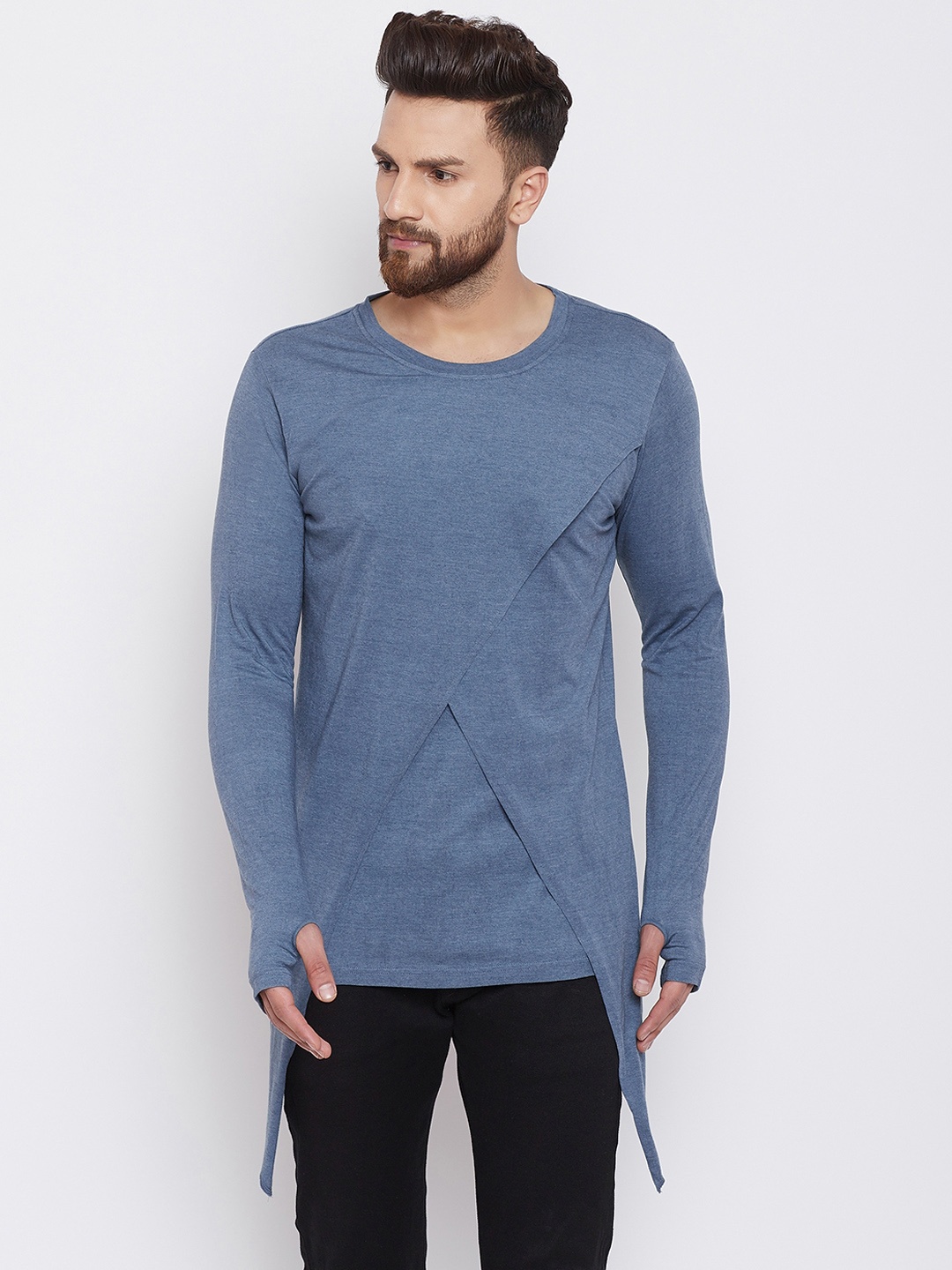 

CHILL WINSTON Men Blue Solid Round Neck T-shirt