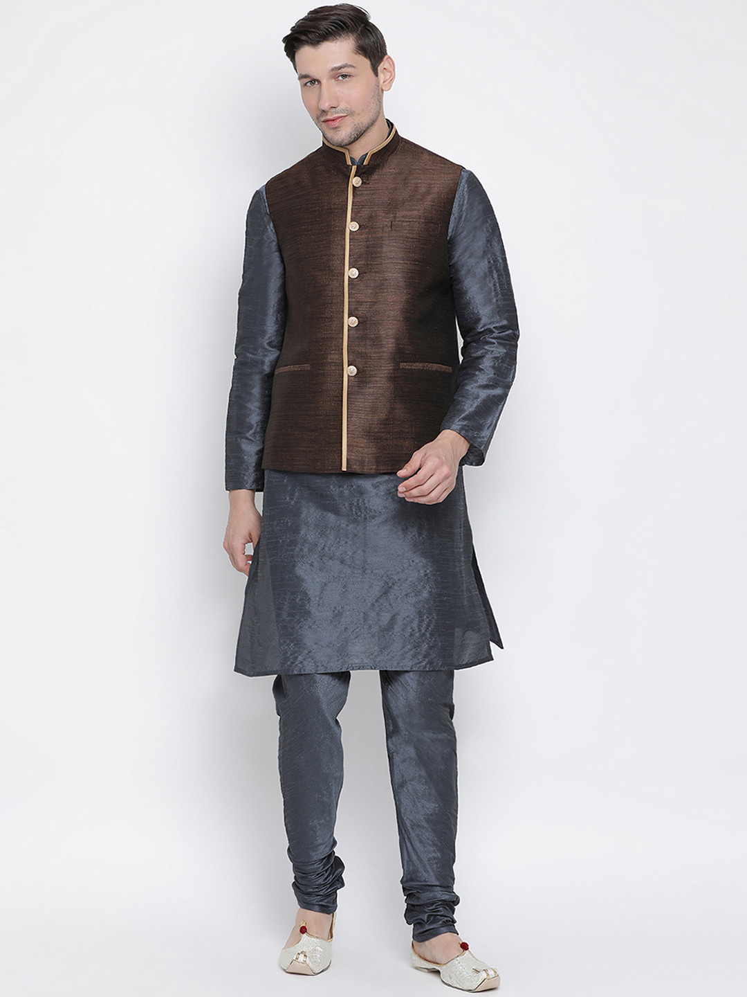 

VASTRAMAY Men Grey & Brown Self Design Kurta with Pyjamas & Jacket