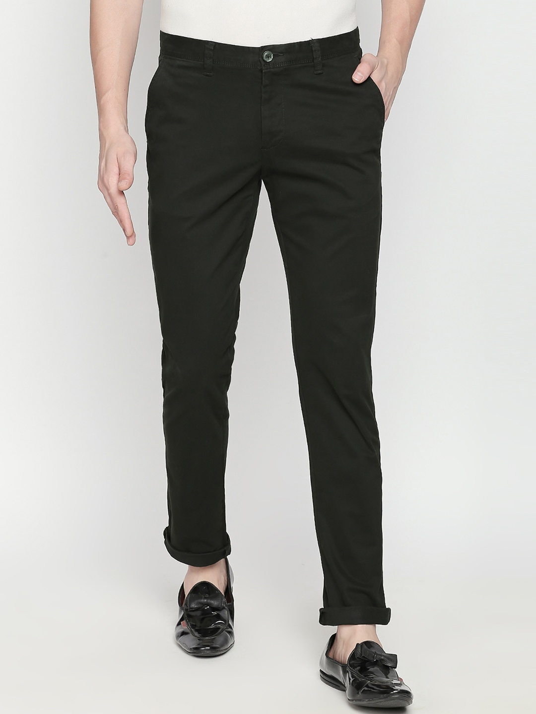 

Urban Ranger by pantaloons Men Green Slim Fit Solid Regular Trousers