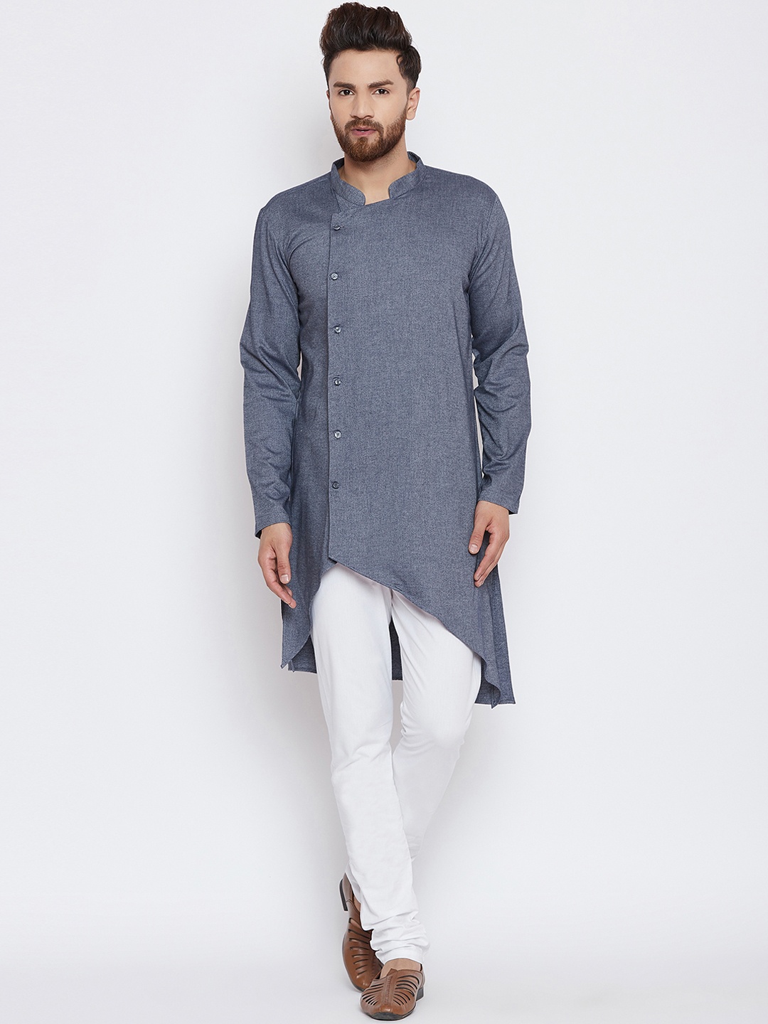 

even Men Grey Solid Kurta with Pyjamas