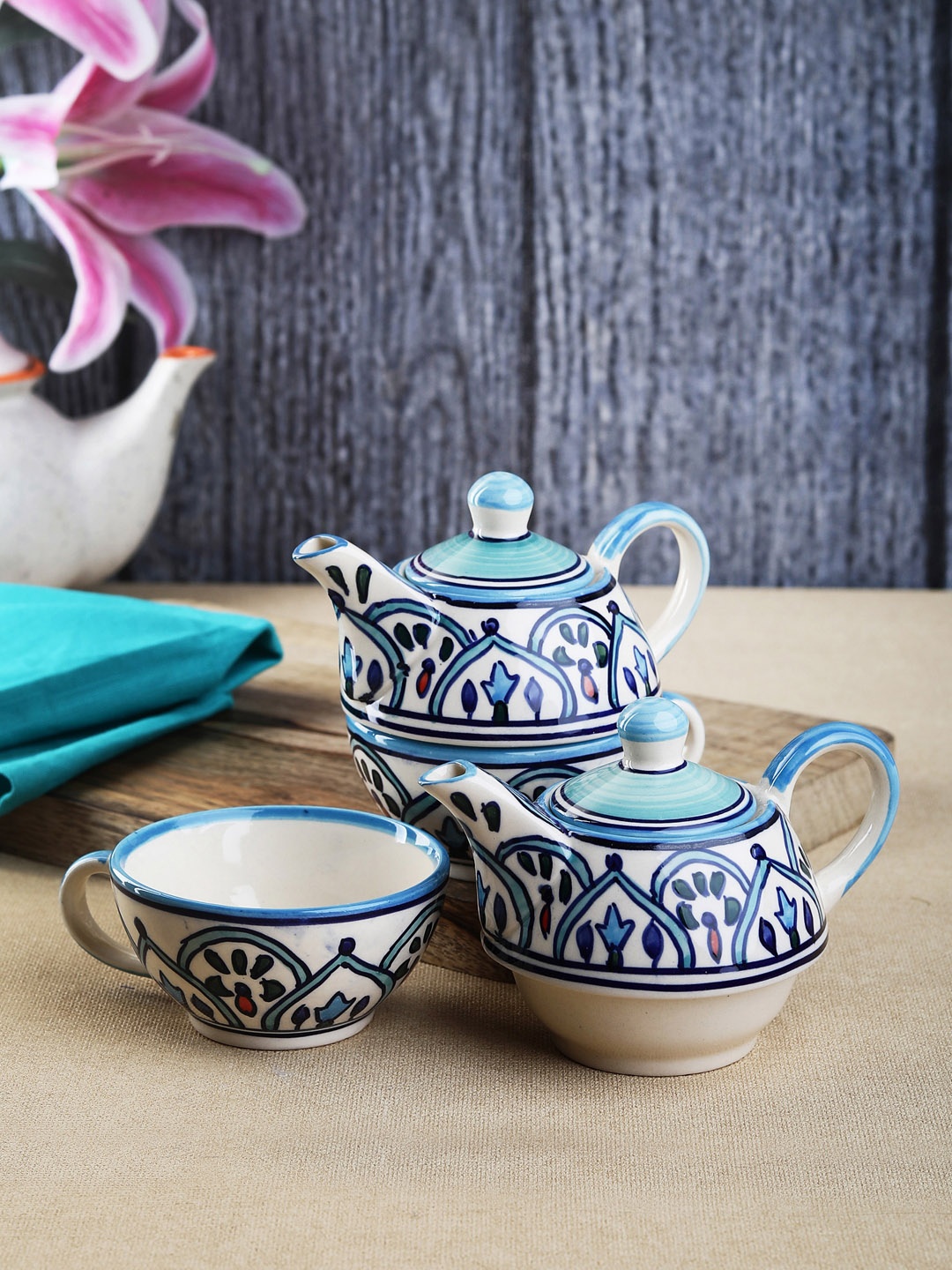VarEesha Set of 4 Off-White & Blue Printed Ceramic Cups and Kettle