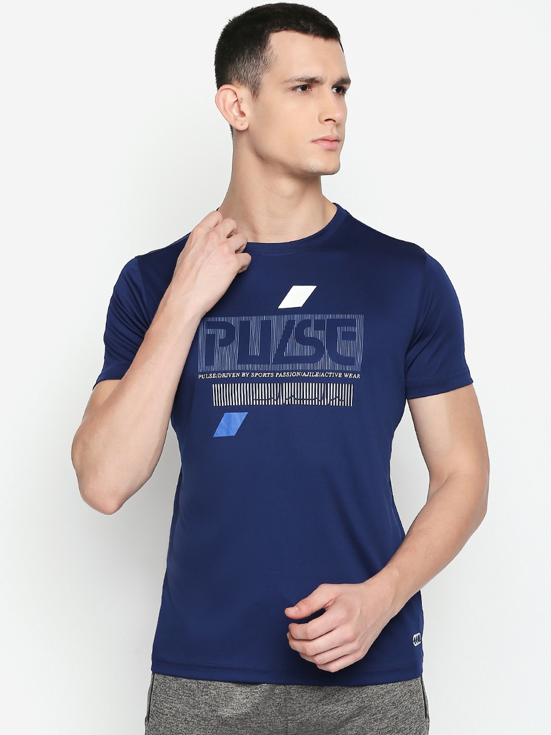 

Ajile by Pantaloons Men Blue Printed Round Neck T-shirt