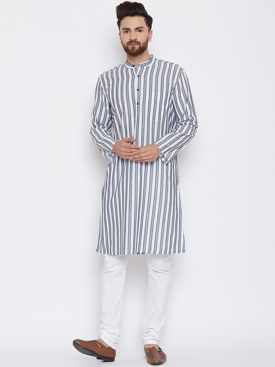 

even Men White & Grey Striped Kurta with Pyjamas