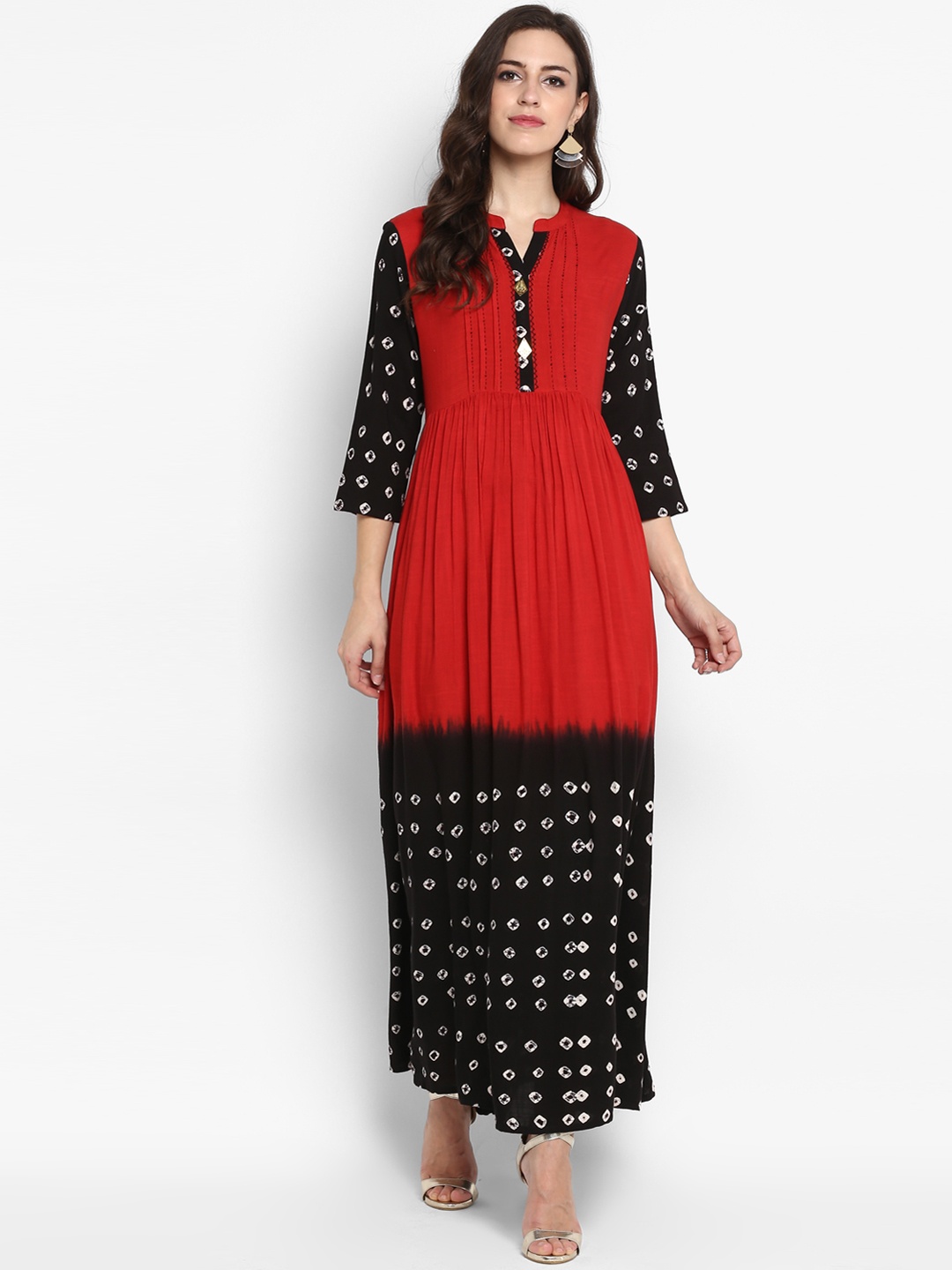 

Meeranshi Women Red Printed Maxi Dress