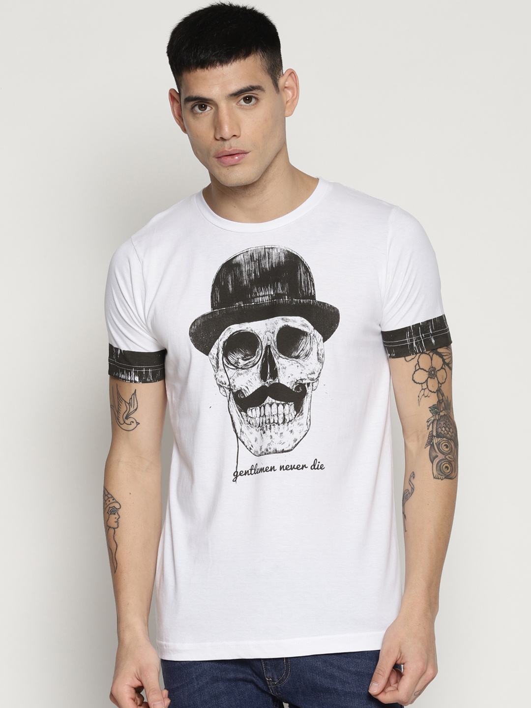 

IMPACKT Men White Printed Round Neck T-shirt