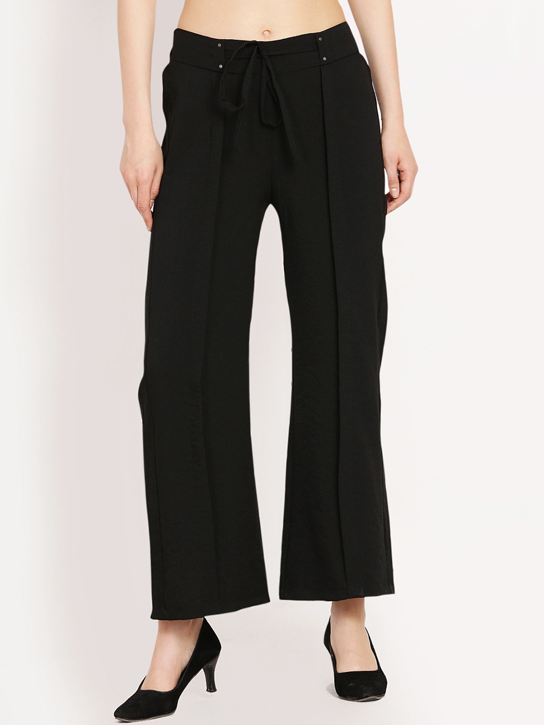 

Westwood Women Black Relaxed Loose Fit Solid Parallel Trousers