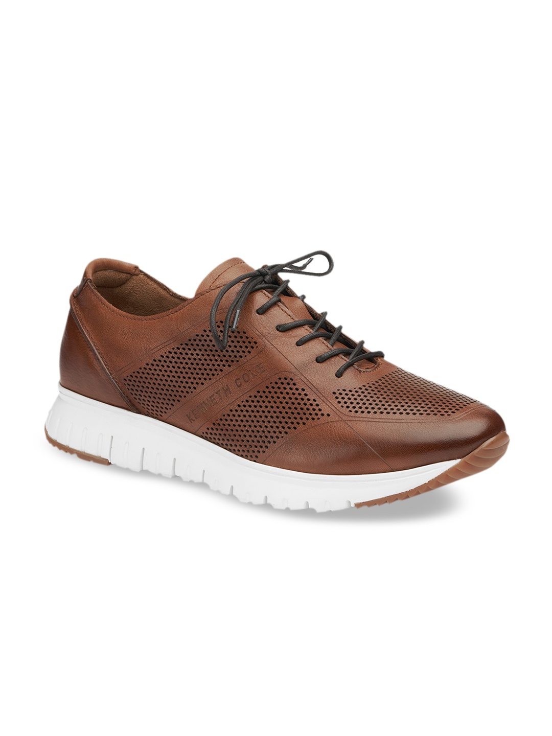 

Kenneth Cole Men Beige Oxfords