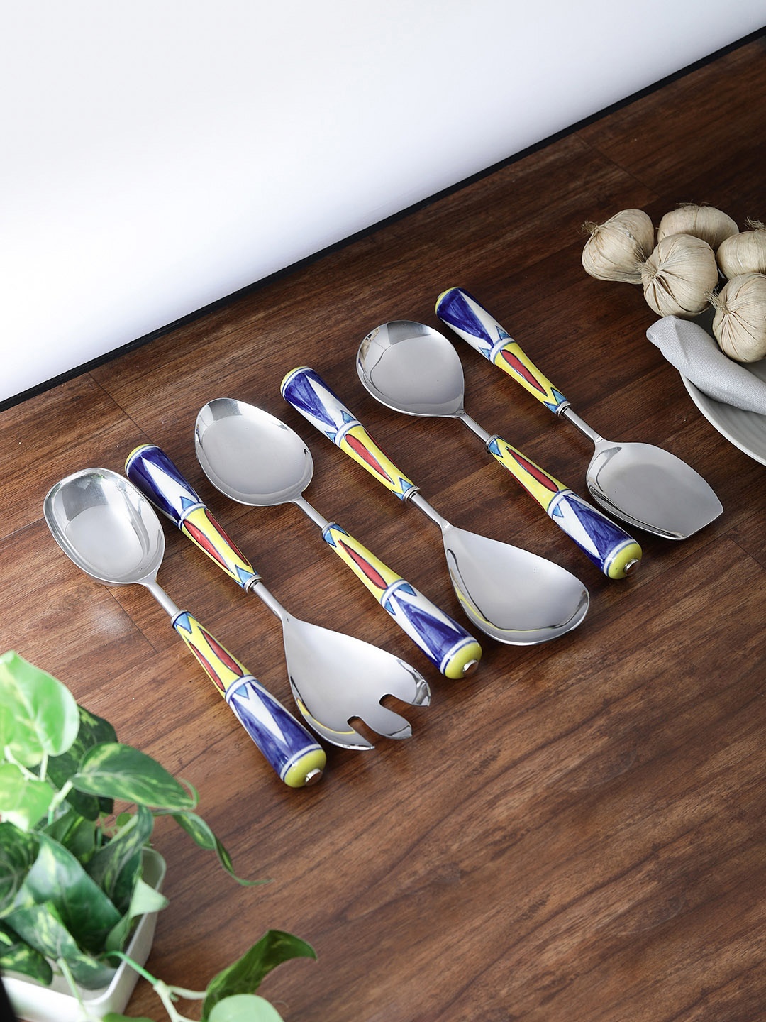 

VarEesha Set Of 6 Multicoloured Printed Stainless Steel Spoon Set, Multi
