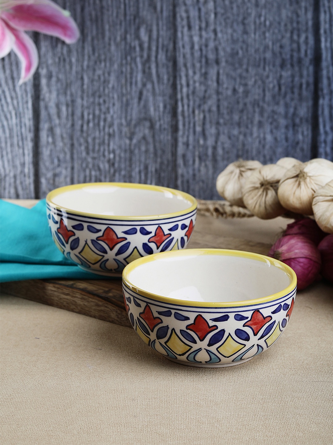 

VarEesha Set of 2 Off-White Printed Ceramic Bowls