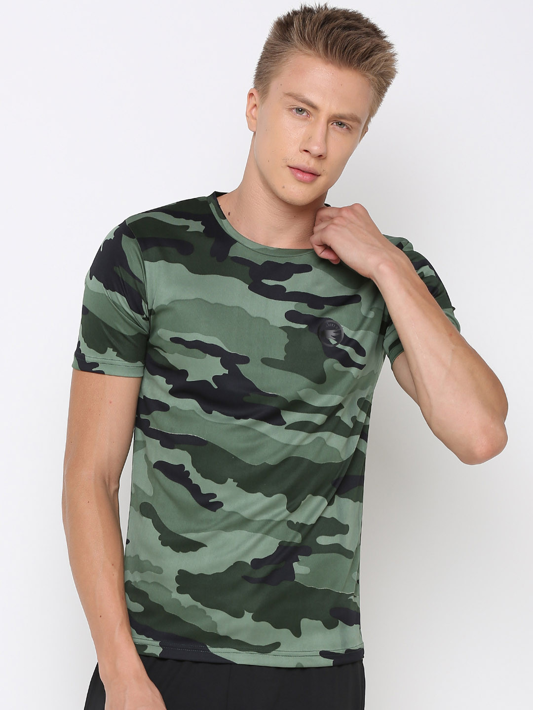 

PERFKT-U Men Green Printed Round Neck T-shirt