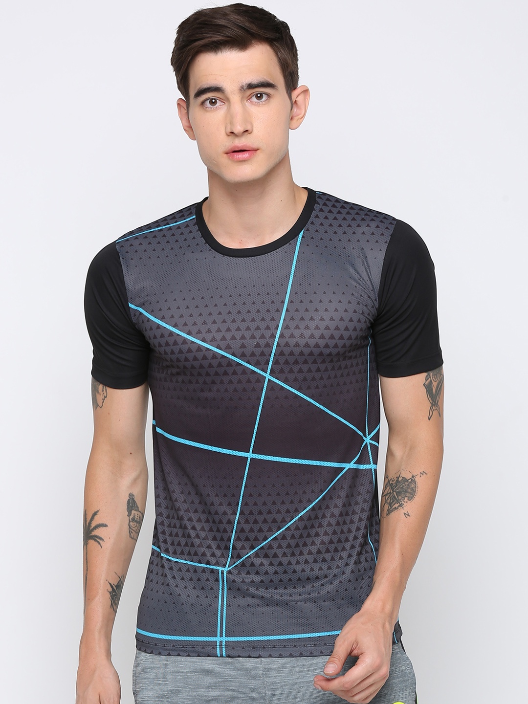 

PERFKT-U Men Black Printed Round Neck T-shirt