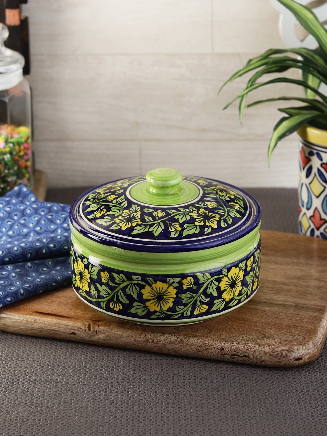 

VarEesha Green Printed Ceramic Serving Bowl with Lid