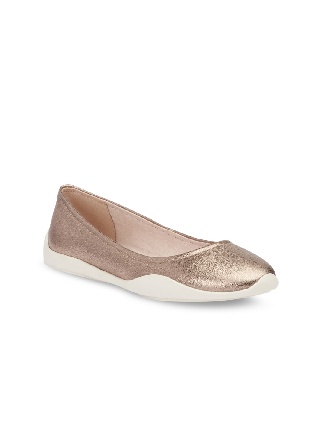 

Kenneth Cole Women Beige Textured Leather Ballerinas