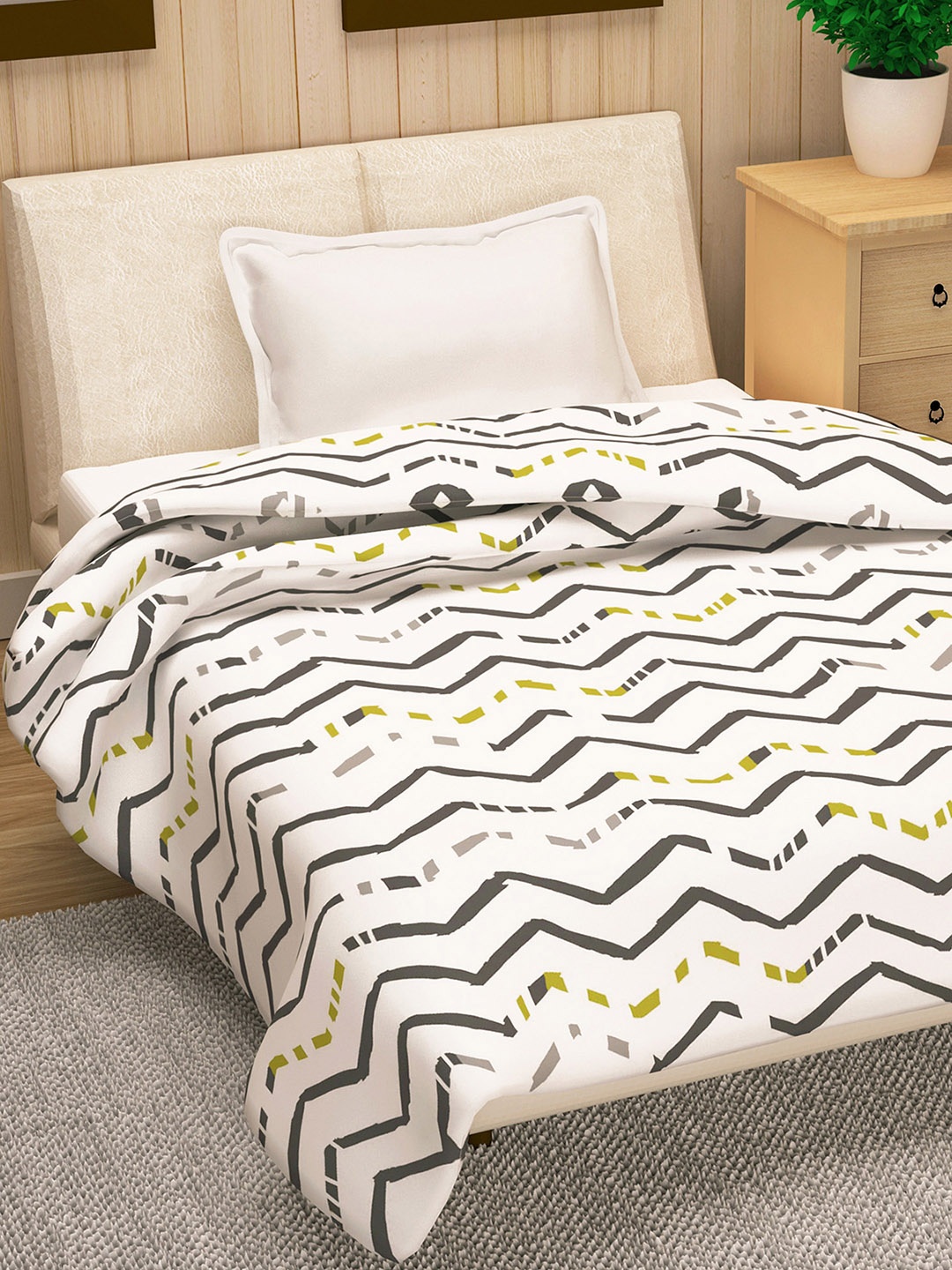 

Divine Casa Off-White & Black Abstract AC Room 110 GSM Single Bed Dohar
