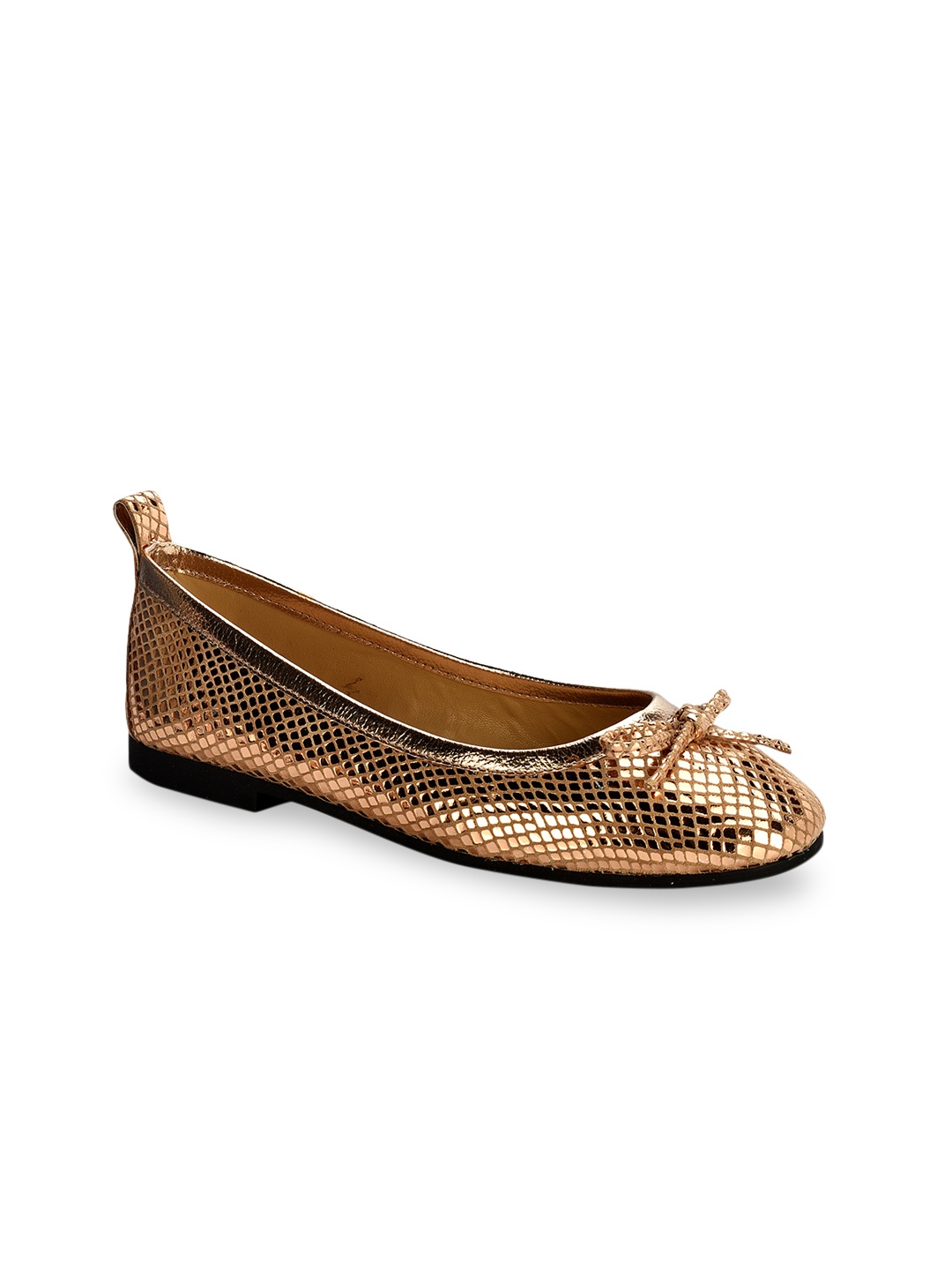 

Eske Women Pink Textured Leather Ballerinas