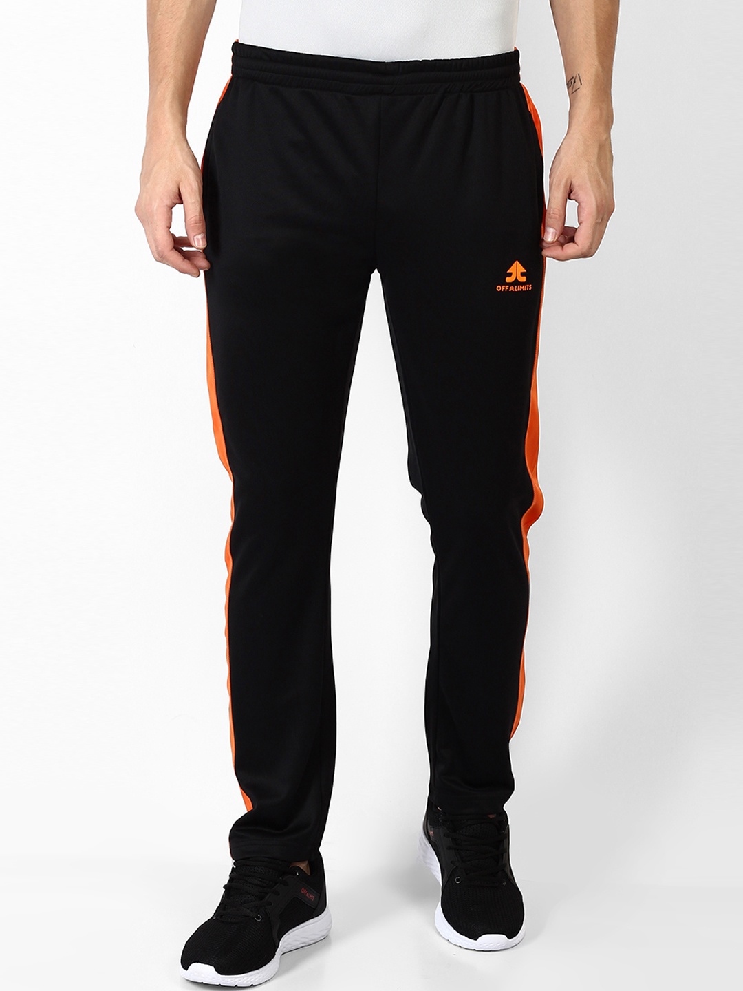 

OFF LIMITS Men Black Solid Straight-Fit Trackpant