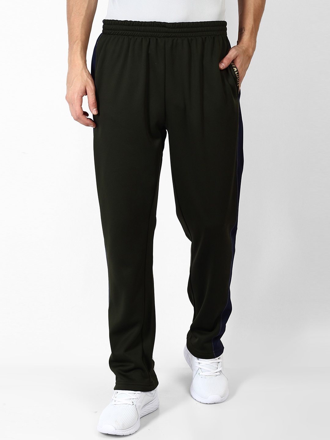 

OFF LIMITS Men Olive Green Solid Straight-Fit Trackpants