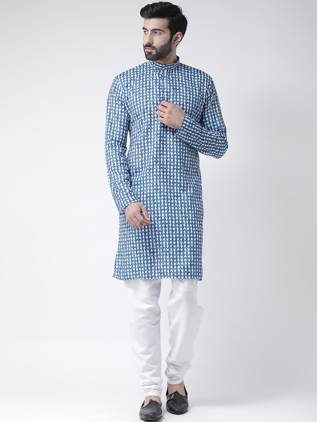 

Hangup Men Blue & White Printed Kurta with Pyjamas
