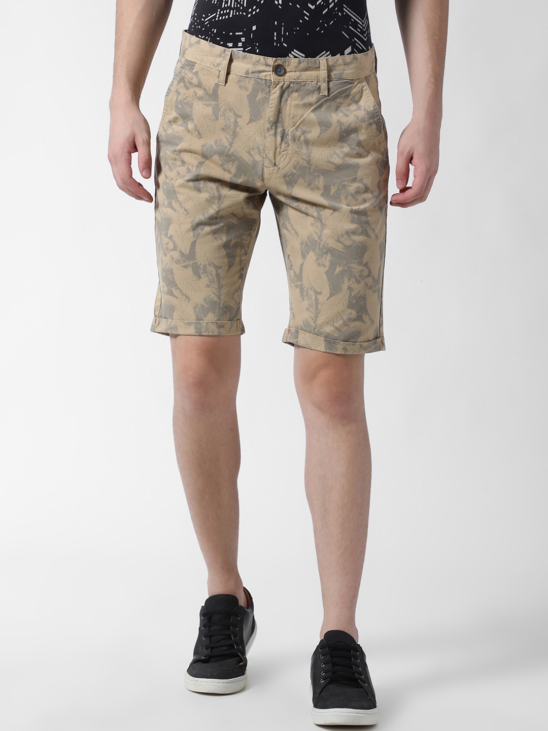 

Peter England Casuals Men Beige Printed Slim Fit Regular Shorts