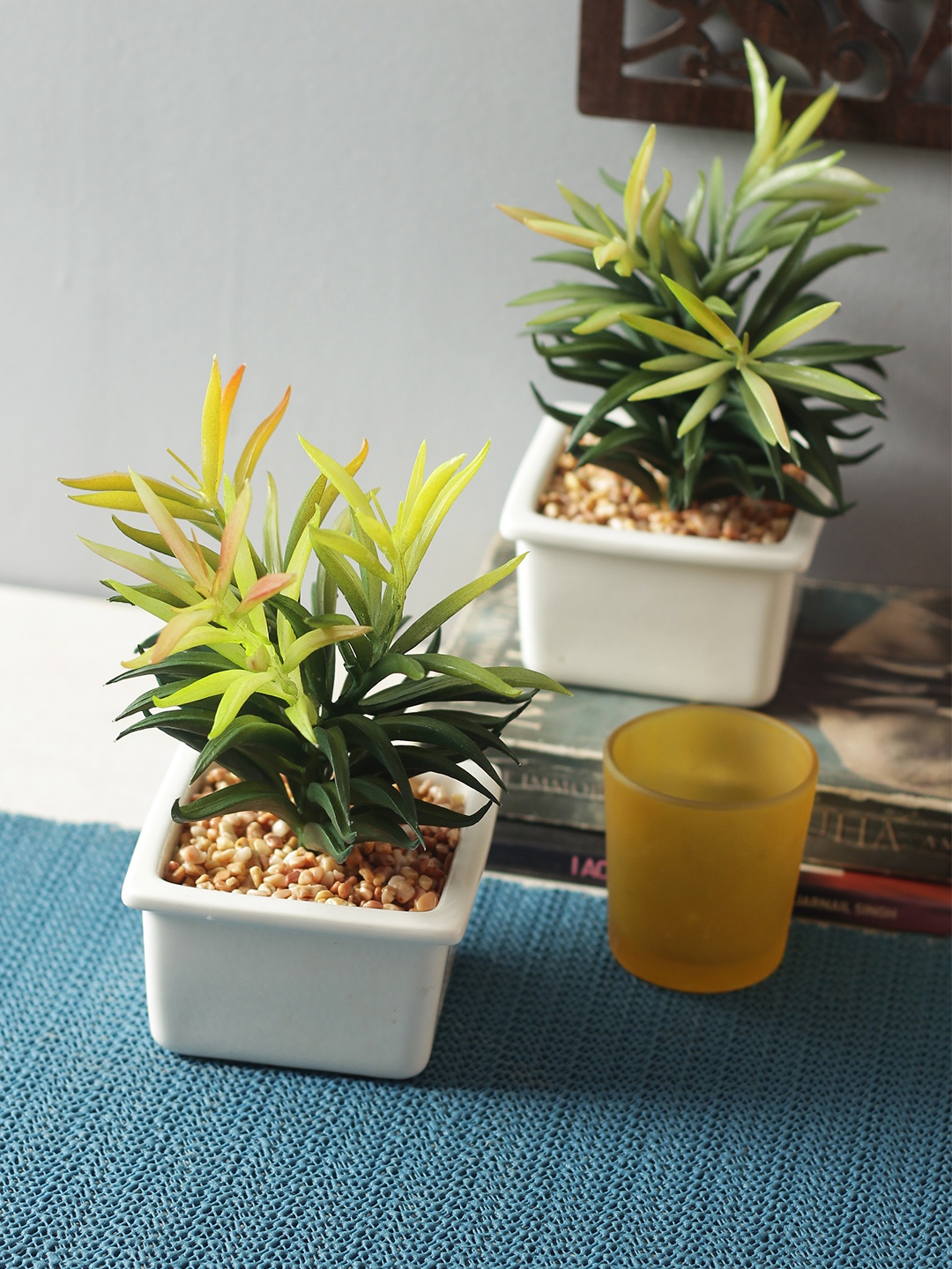

Fourwalls Set of 2 Green Artificial Succulent Plants with Ceramic Pots