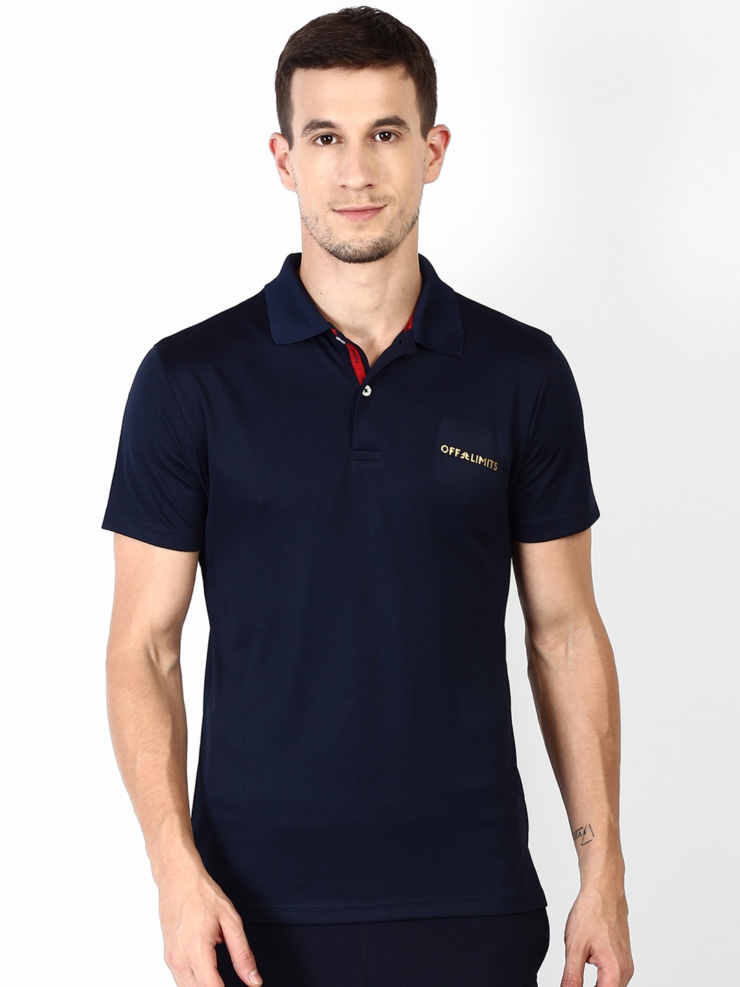

OFF LIMITS Men Navy Blue Solid Polo Collar T-shirt