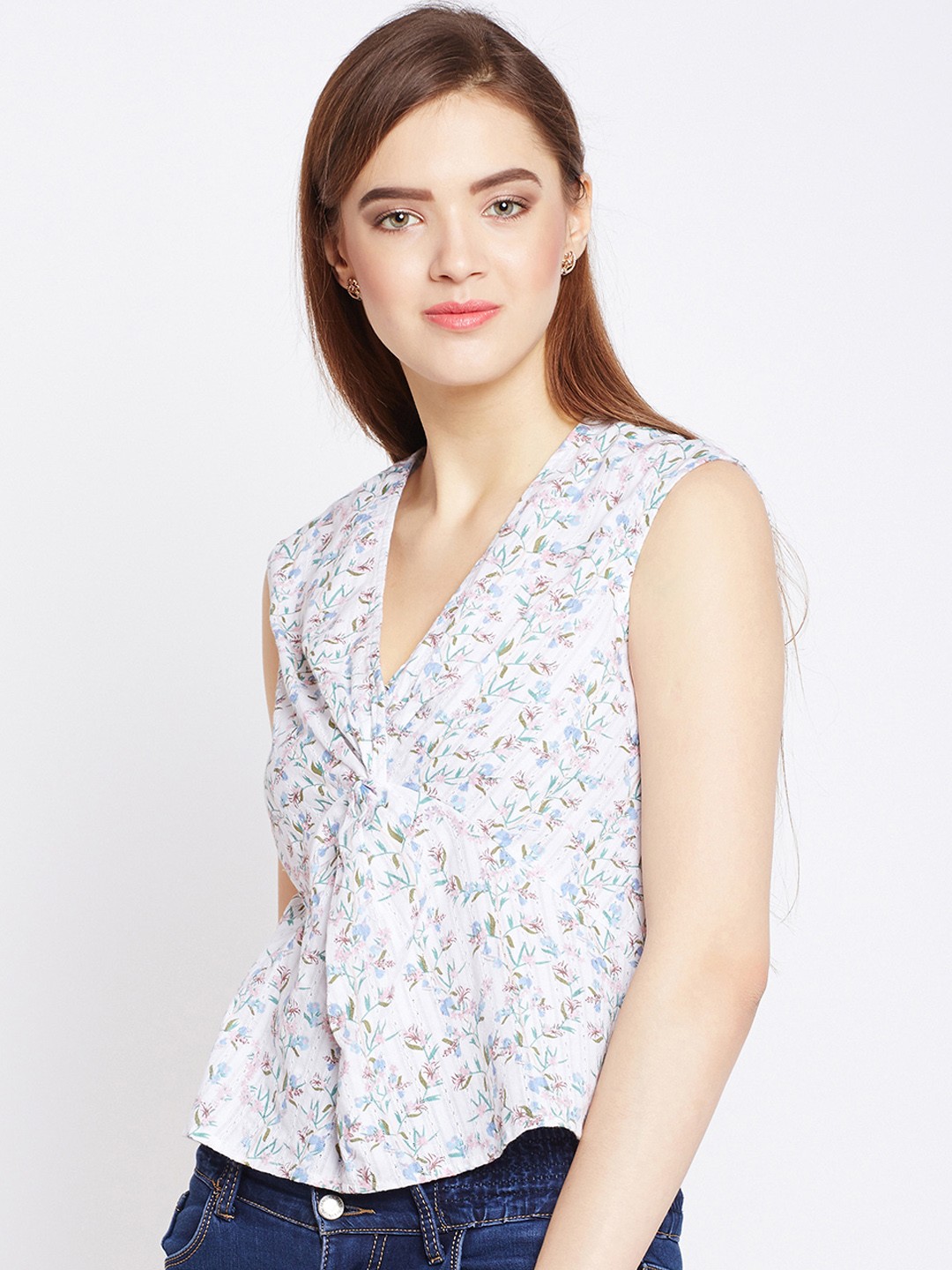 

Oxolloxo Women Off-White Printed Empire Top