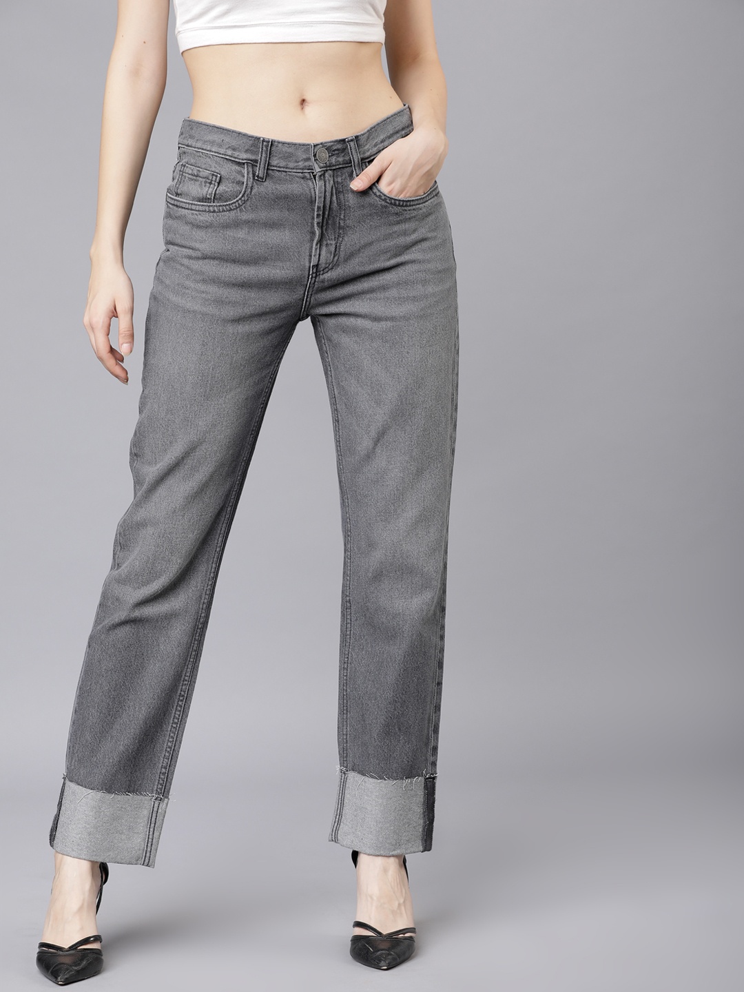 

Tokyo Talkies Women Grey Boyfriend Fit Mid-Rise Clean Look Jeans