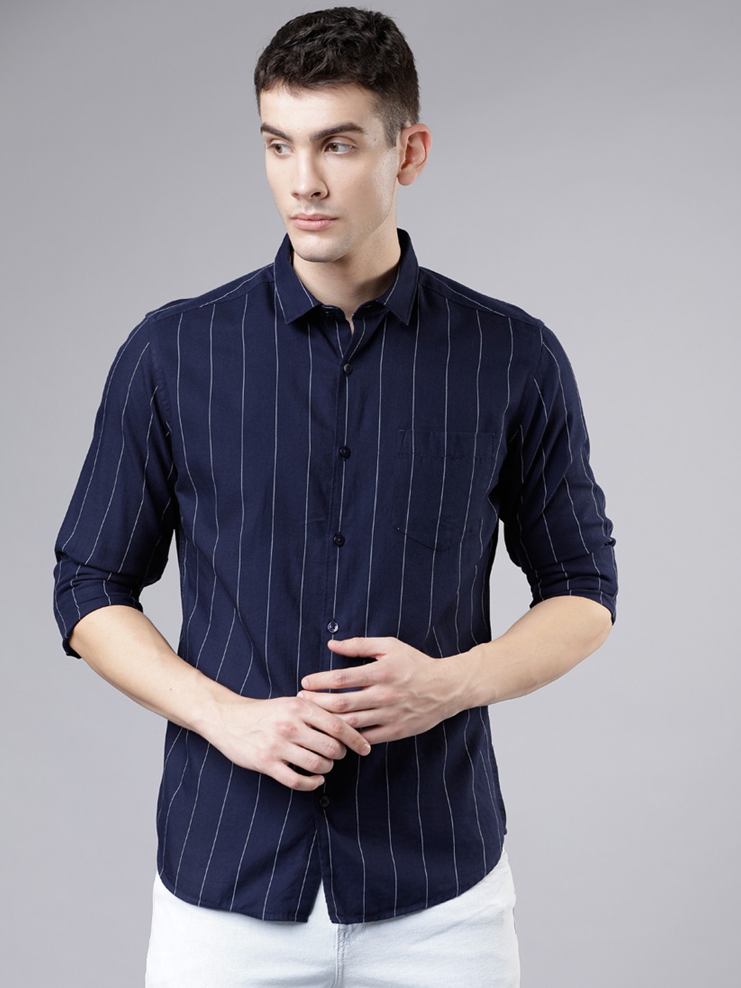 

Black coffee Men Navy Blue Slim Fit Striped Casual Shirt