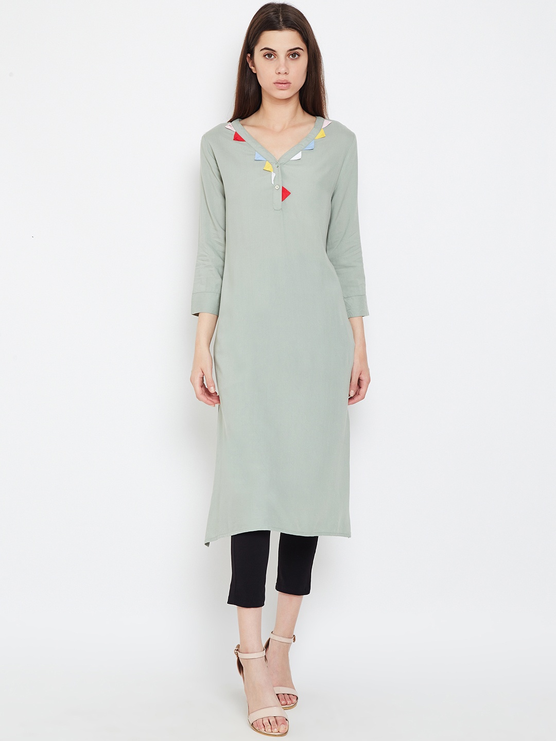 

Oxolloxo Women Olive Green Solid Straight Kurta