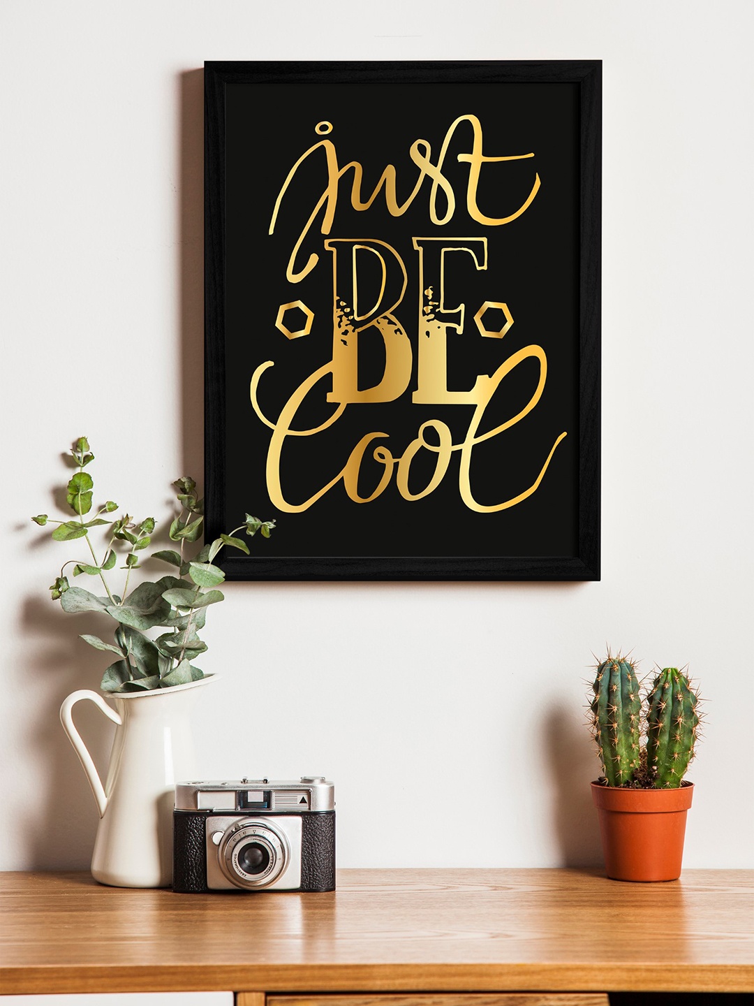 

Art Street Black & Gold-Toned Wall Art With Wooden Frame