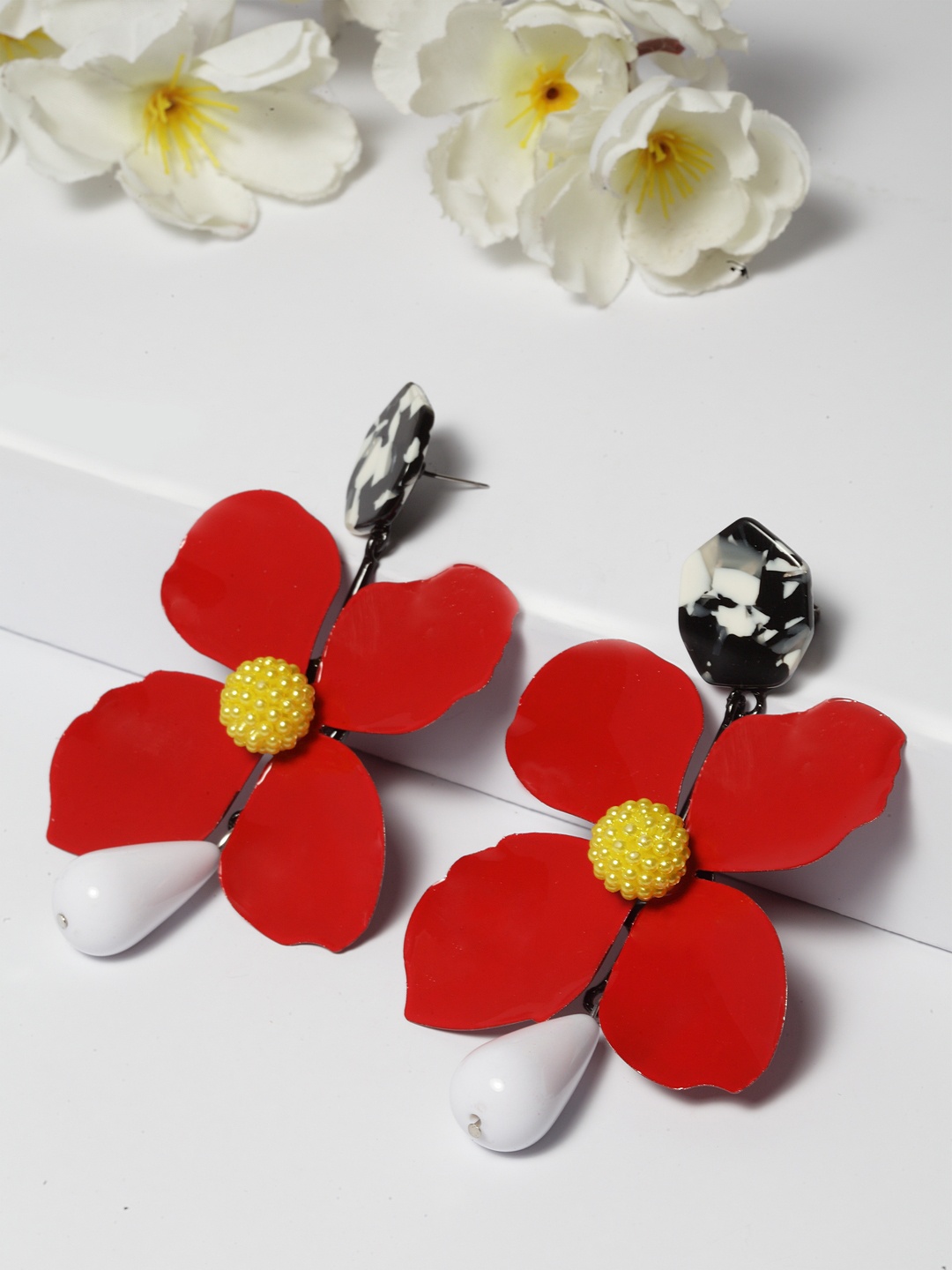 

AVANT-GARDE PARIS Red Floral Drop Earrings