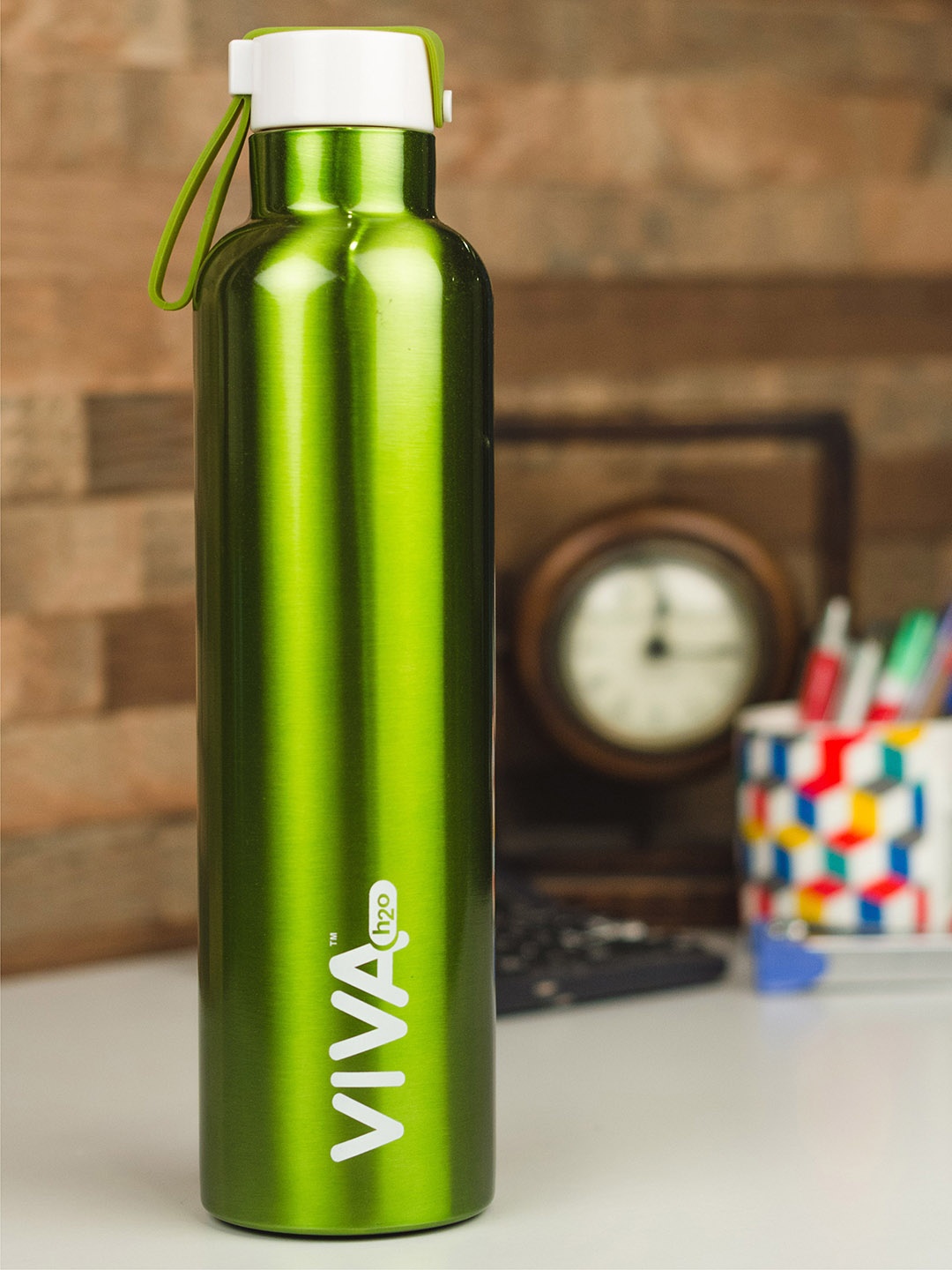 

VIVA h2o Green Solid Stainless Steel Water Bottle