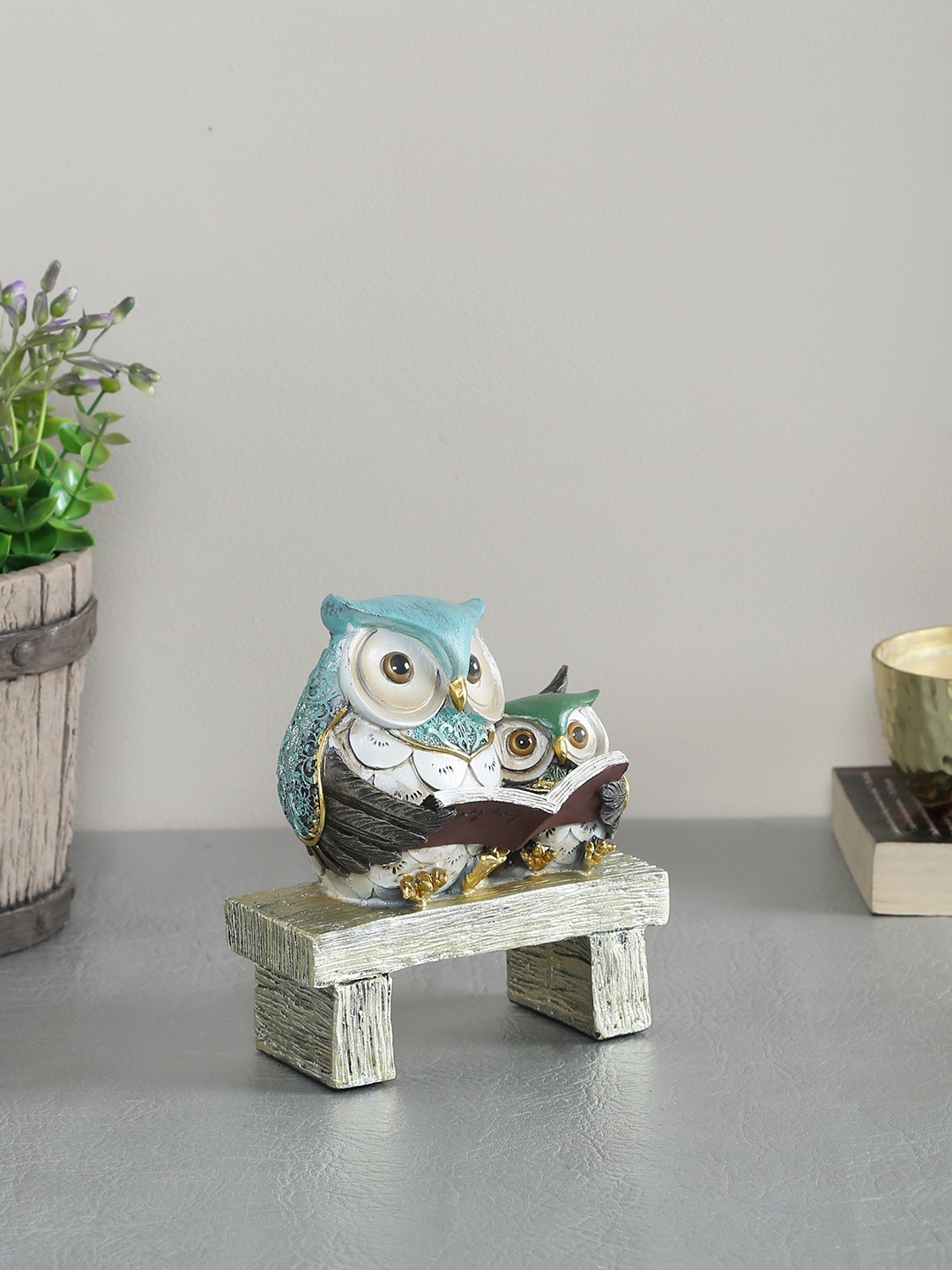 

TAYHAA Multicoloured Resin Owls & Books Showpiece, Multi