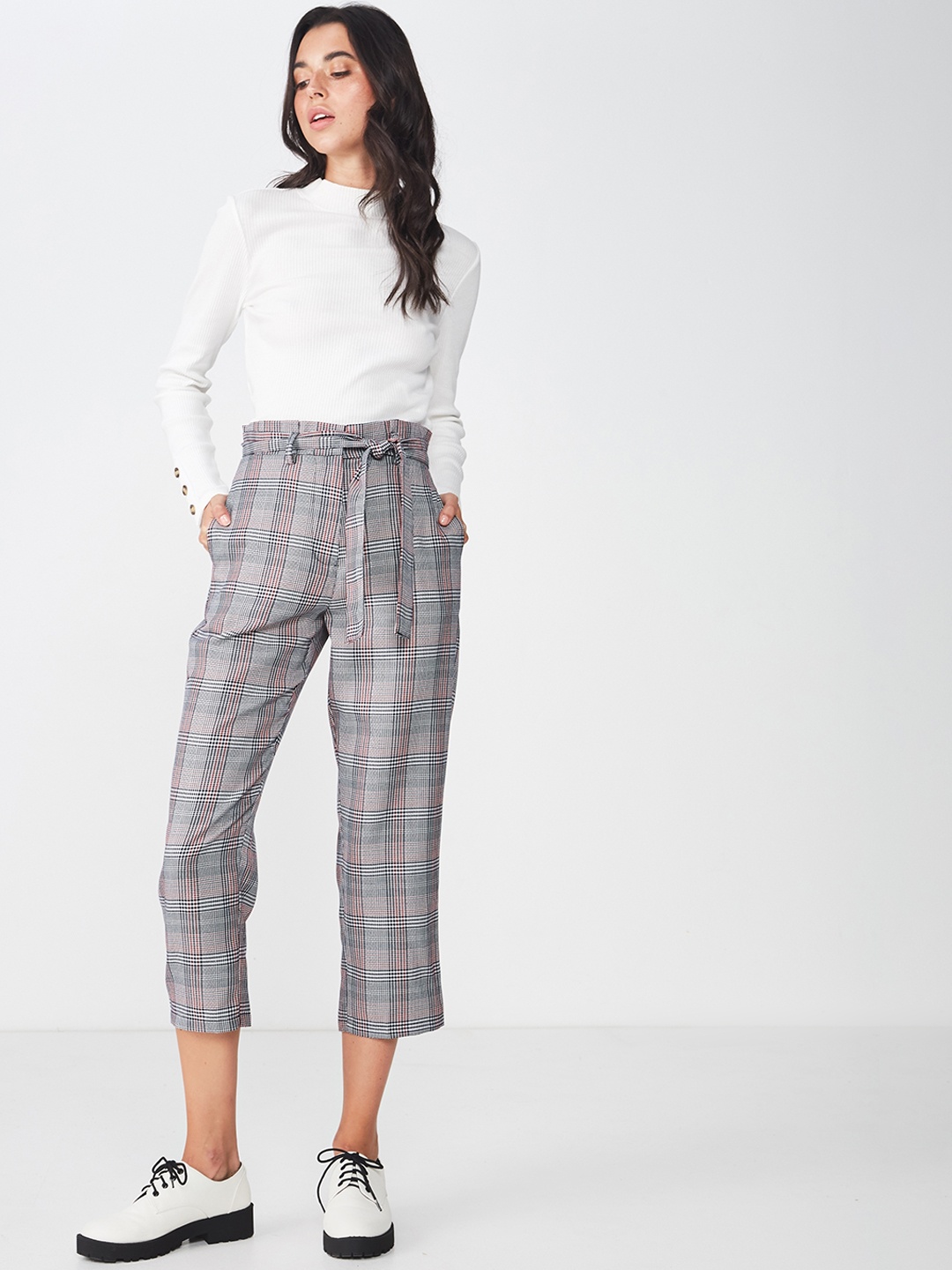 

COTTON ON Women Black & Grey Slim Fit Checked Regular Trousers
